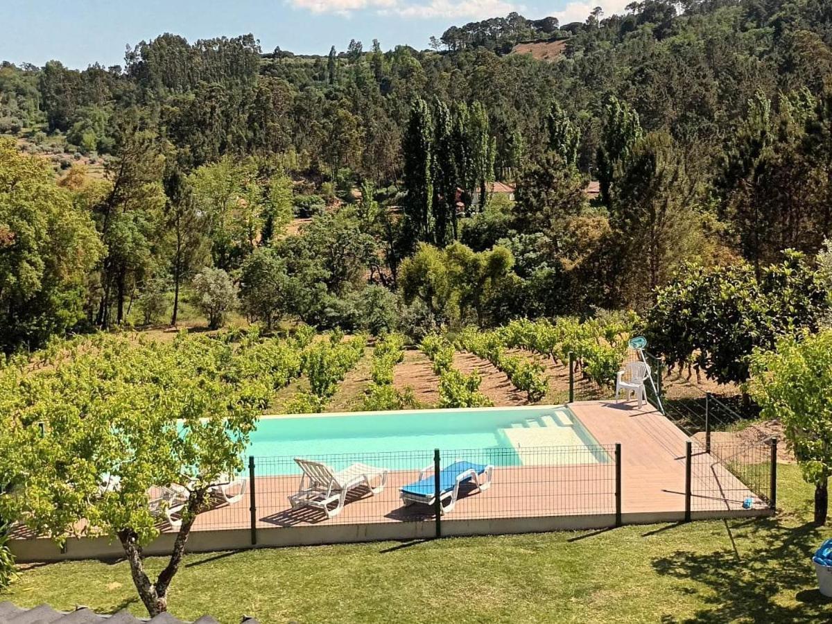 Affittacamere Casa Da Costureira Olival Esterno foto