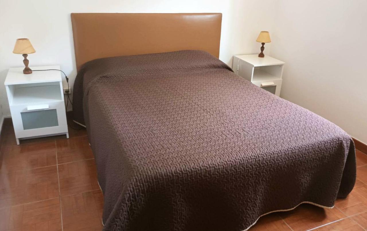 Affittacamere Casa Da Costureira Olival Esterno foto