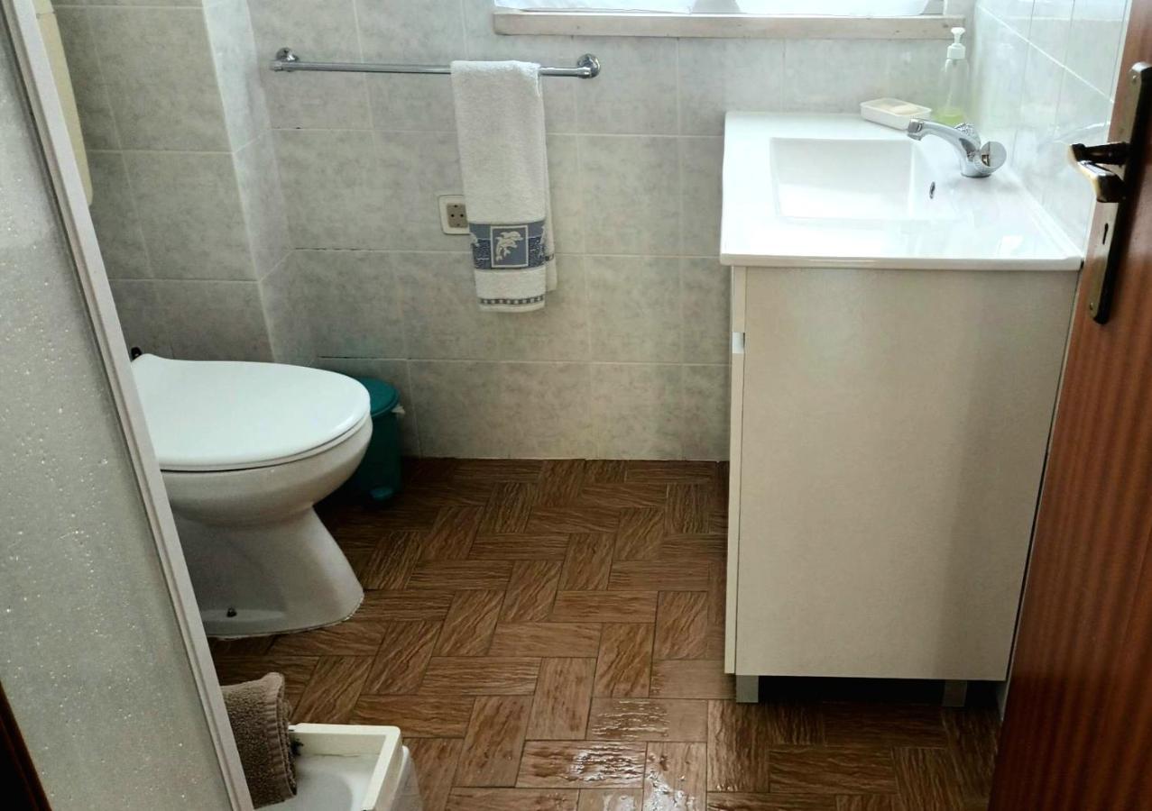 Affittacamere Casa Da Costureira Olival Esterno foto